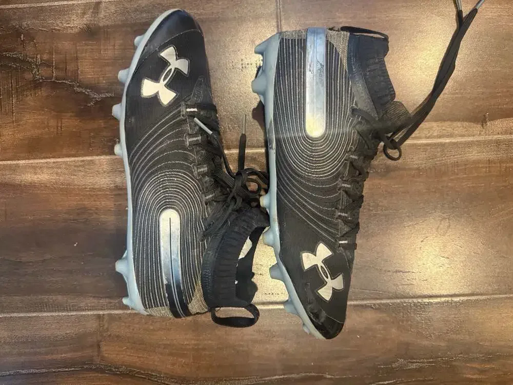 Under Armour Spotlight MC Football Cleats